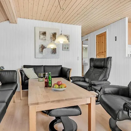 Holiday Home Hejls With Hot Tub 265 Hébergement de vacances *